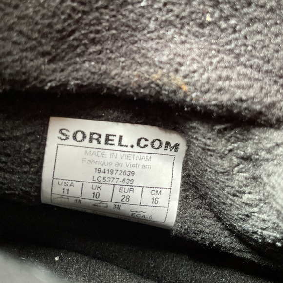 SOREL Whitney II Plus Snow Boot - Kids' girls Size 11  Red. Retail $80 New! - Picture 10 of 13